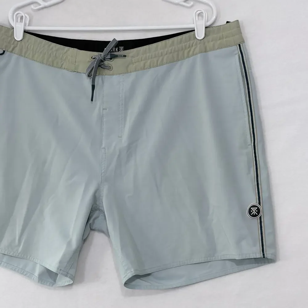 Roark Chiller Board Shorts Mens Size 40 Light Blue Lace Up Pockets Swim Trunks